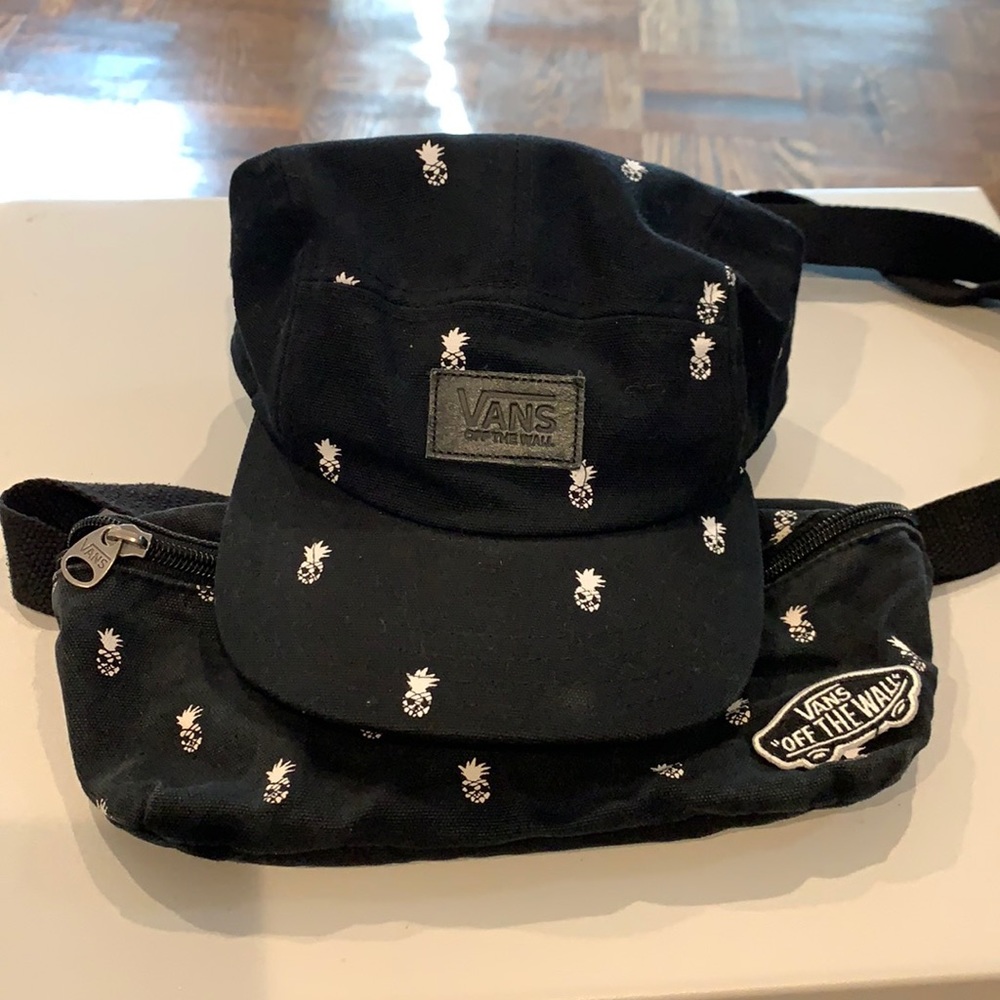 Vans pineapple hat and Fanny set